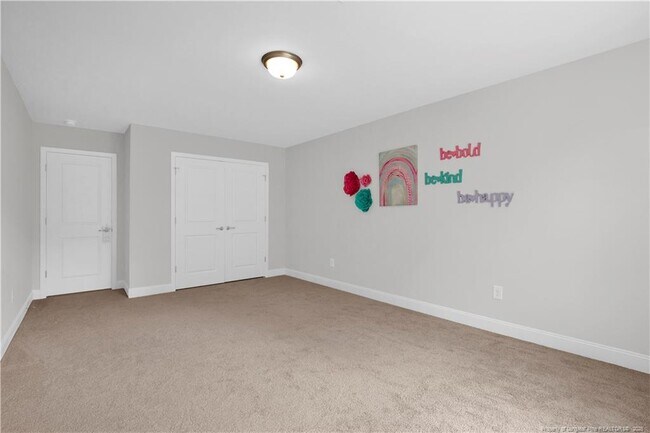 Building Photo - 66 S Hawks Rdg Ln