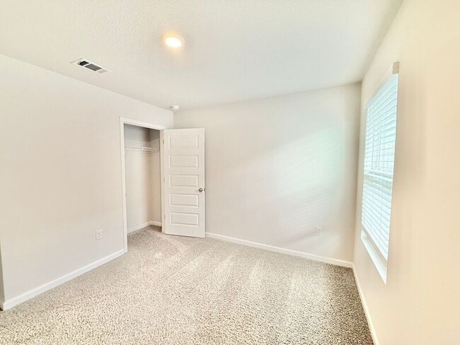 Building Photo - 4384 Winged Elm Ct