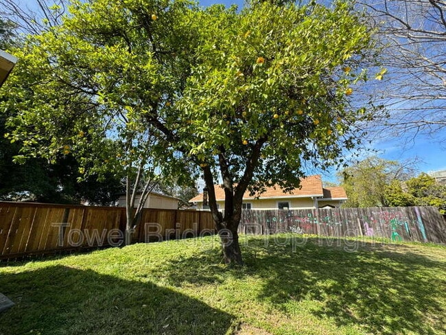 Building Photo - 3897 7th Ave