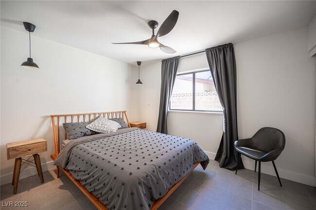 Building Photo - 6146 Peppermill Dr