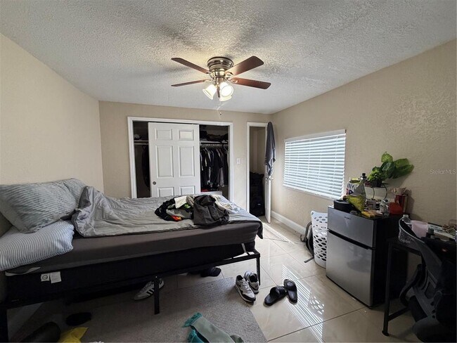 Building Photo - 2926 W St John St