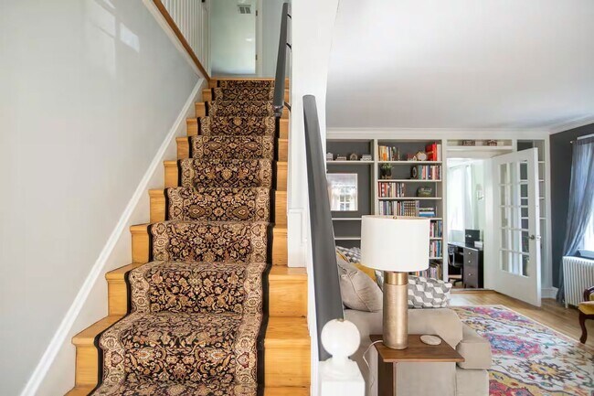 Building Photo - 149 Kready Ave