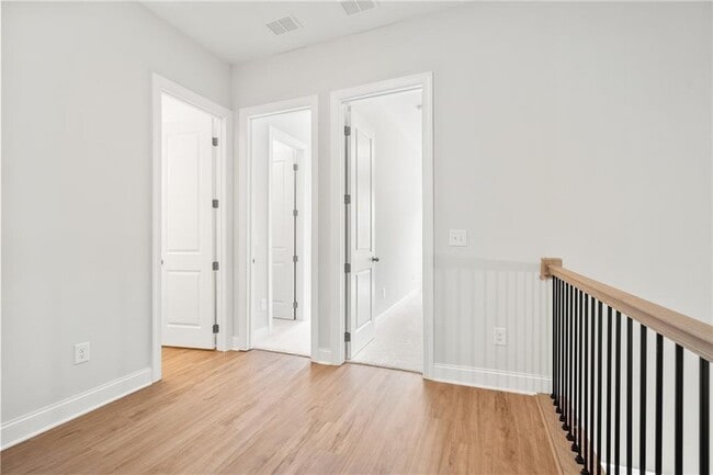 Building Photo - 708 Stickley Oak Way