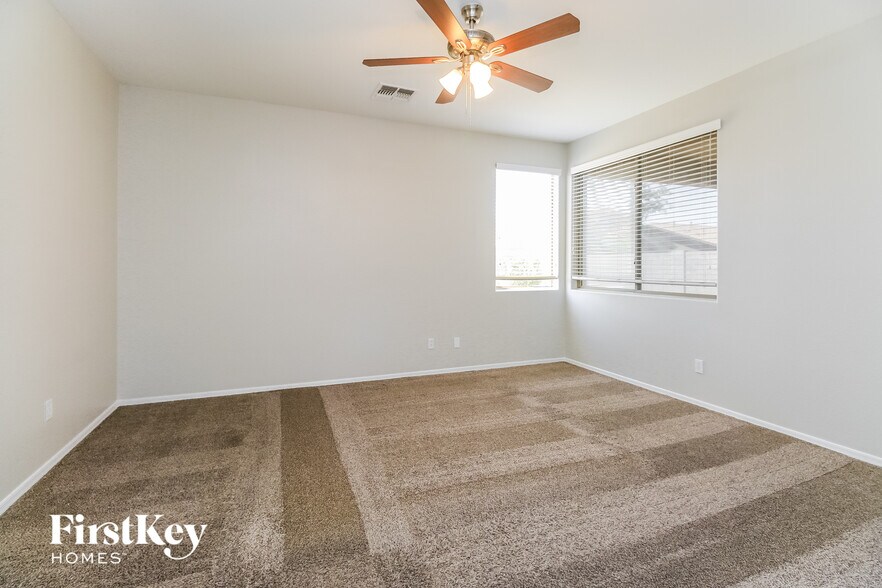 Building Photo - 12529 W Highland Ave