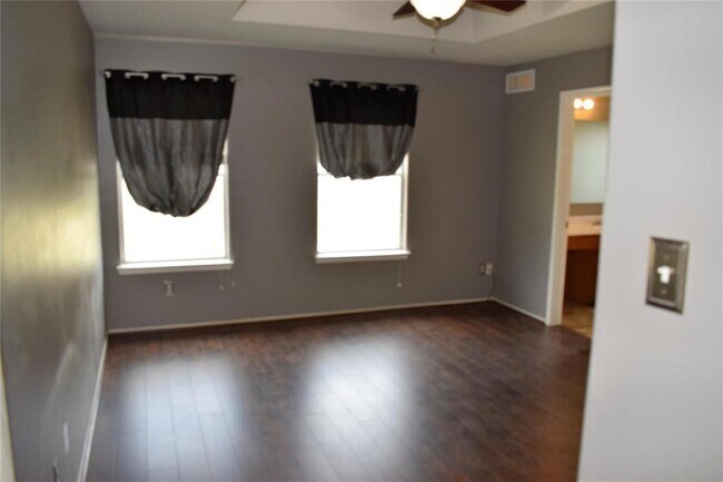 Building Photo - 19102 Prairie Bluff Dr