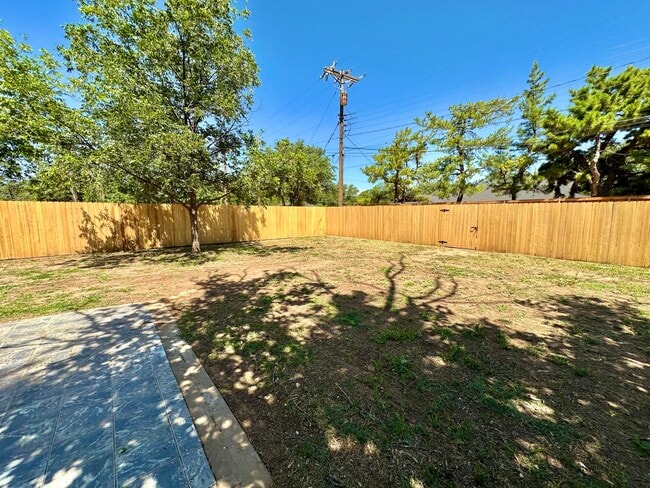 Building Photo - 5426 22nd St