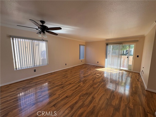 Building Photo - 11571 Park Ln