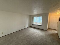 Building Photo - 2501 SW Pickford St