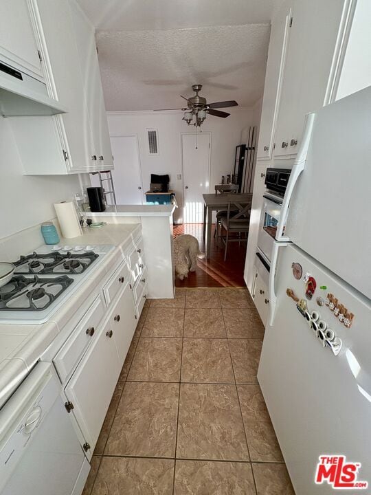 Building Photo - 11815 Mayfield Ave