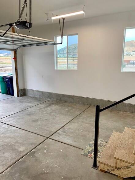 Building Photo - 1264 W Cinch Way