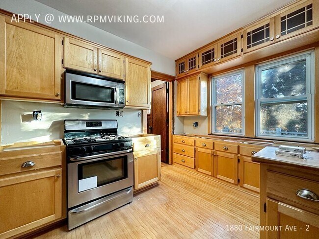 Building Photo - 3Br with Sun room or 4Br 2ba. ~ Flexible T...