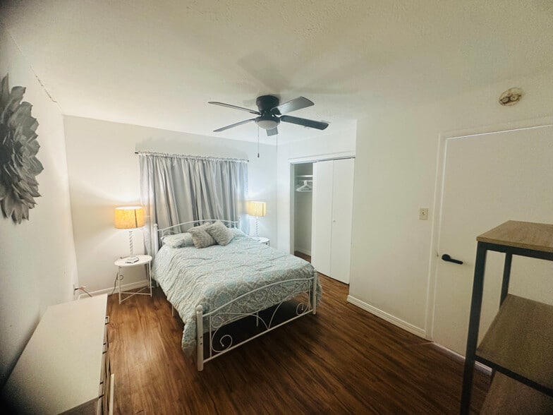 Building Photo - 8507 Wynlea St