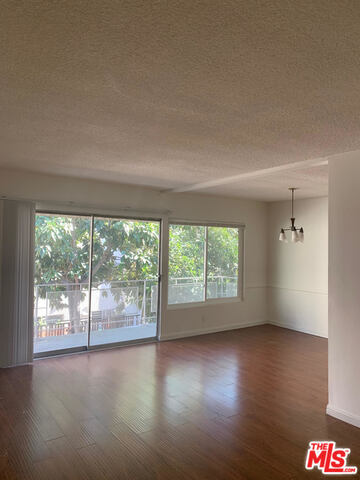 Building Photo - 832 S Gramercy Pl