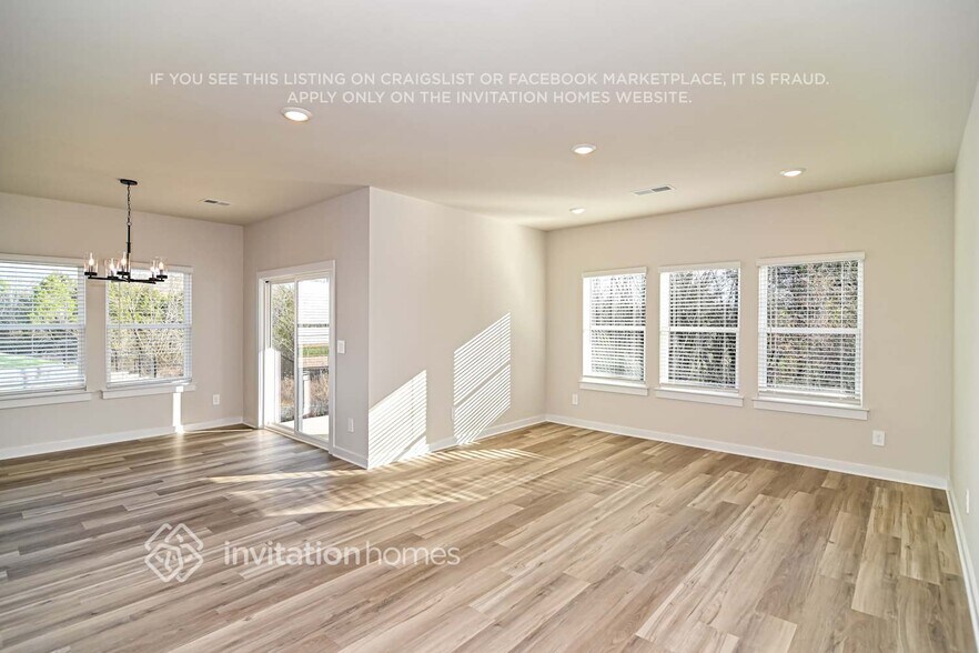 Building Photo - 1195 Bluffton Cir