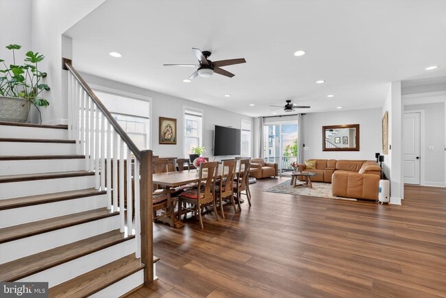 Building Photo - 41922 Spring Air Dr