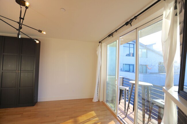 Building Photo - 776 Tehama St