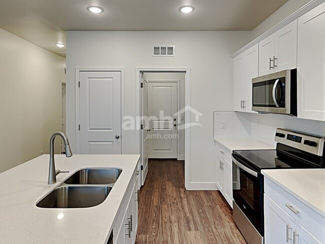 Building Photo - 21481 S 231st St