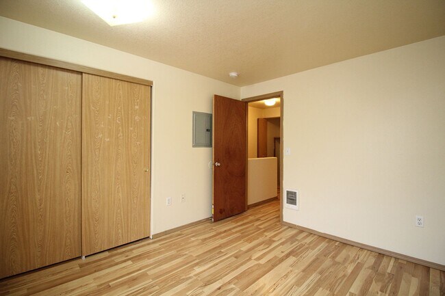 Building Photo - 3548 SE 119th Ave