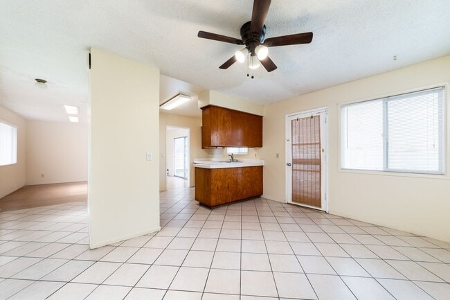 Building Photo - Single-Story 3 Bedroom Home with Pool in Camarillo