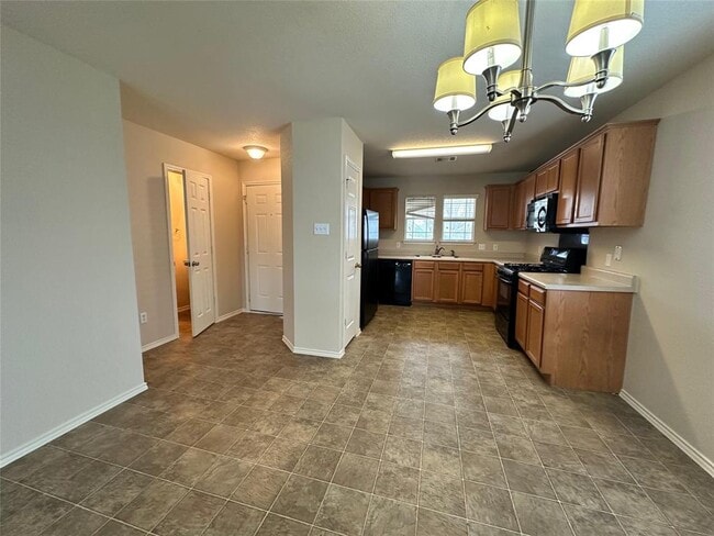 Building Photo - 1505 Davis Mountain Loop