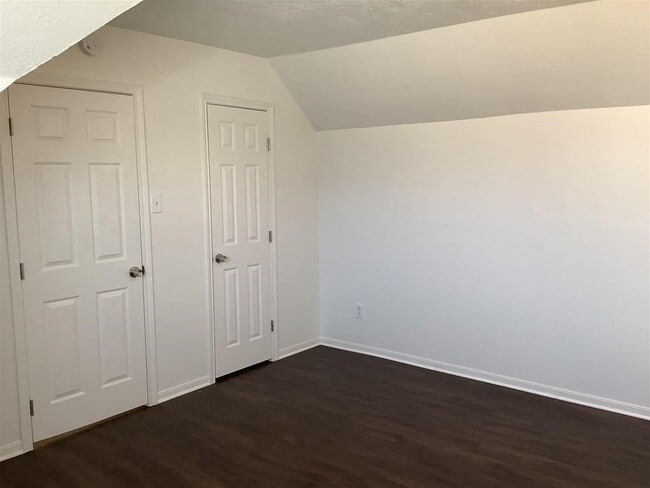 Building Photo - 13318 Hilltop Cir