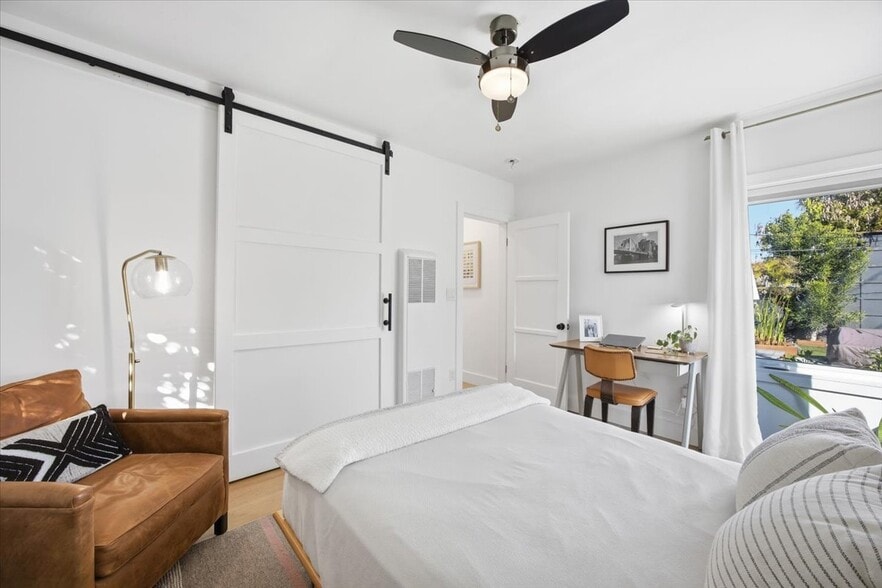 Building Photo - 3834 W 147th Pl