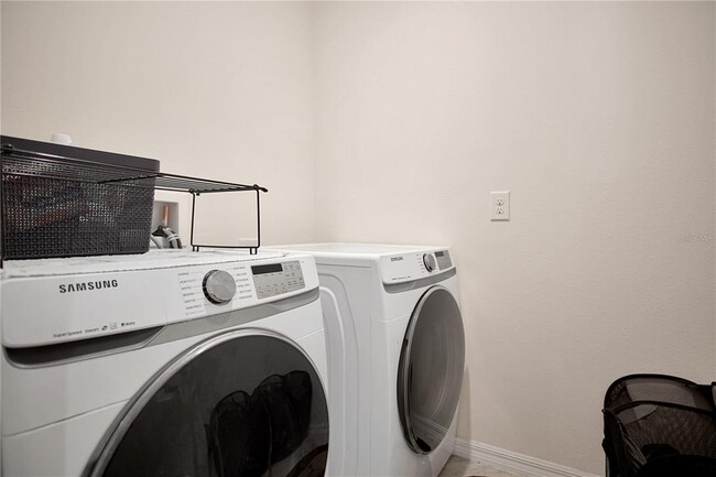 Building Photo - 203 Fall Glo Rd