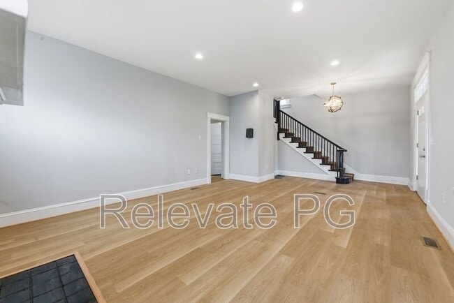 Building Photo - 3100 1st Ave