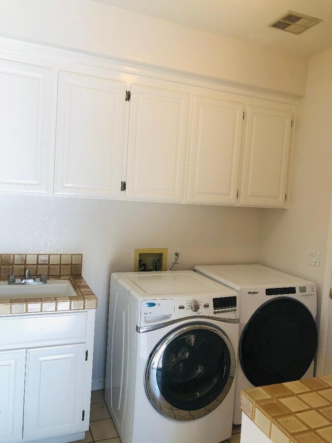 Building Photo - 12393 Beauchamps Ln