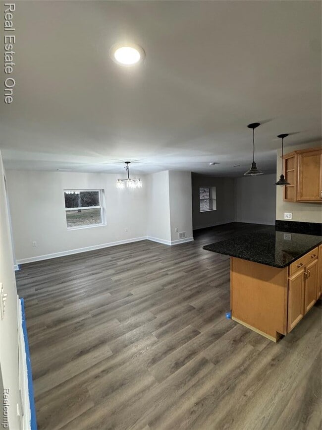 Building Photo - 7889 Chilson Rd