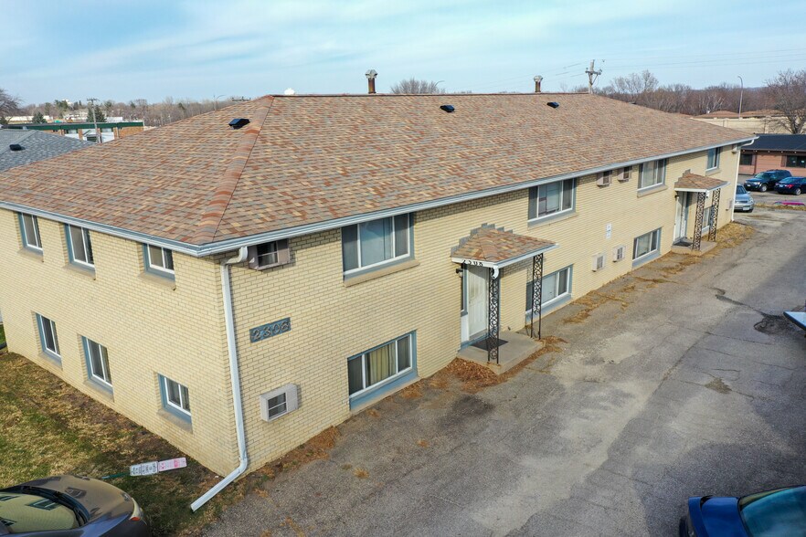 Primary Photo - 2210 18 1/2 Ave NW