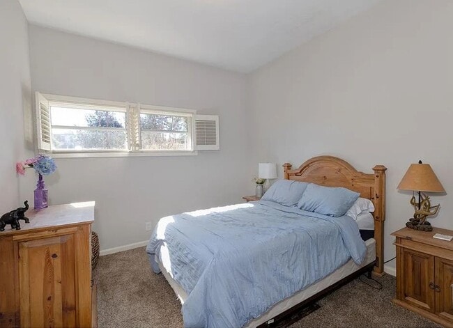 Building Photo - Beautiful and Remodeled Midtown Home!!!!!