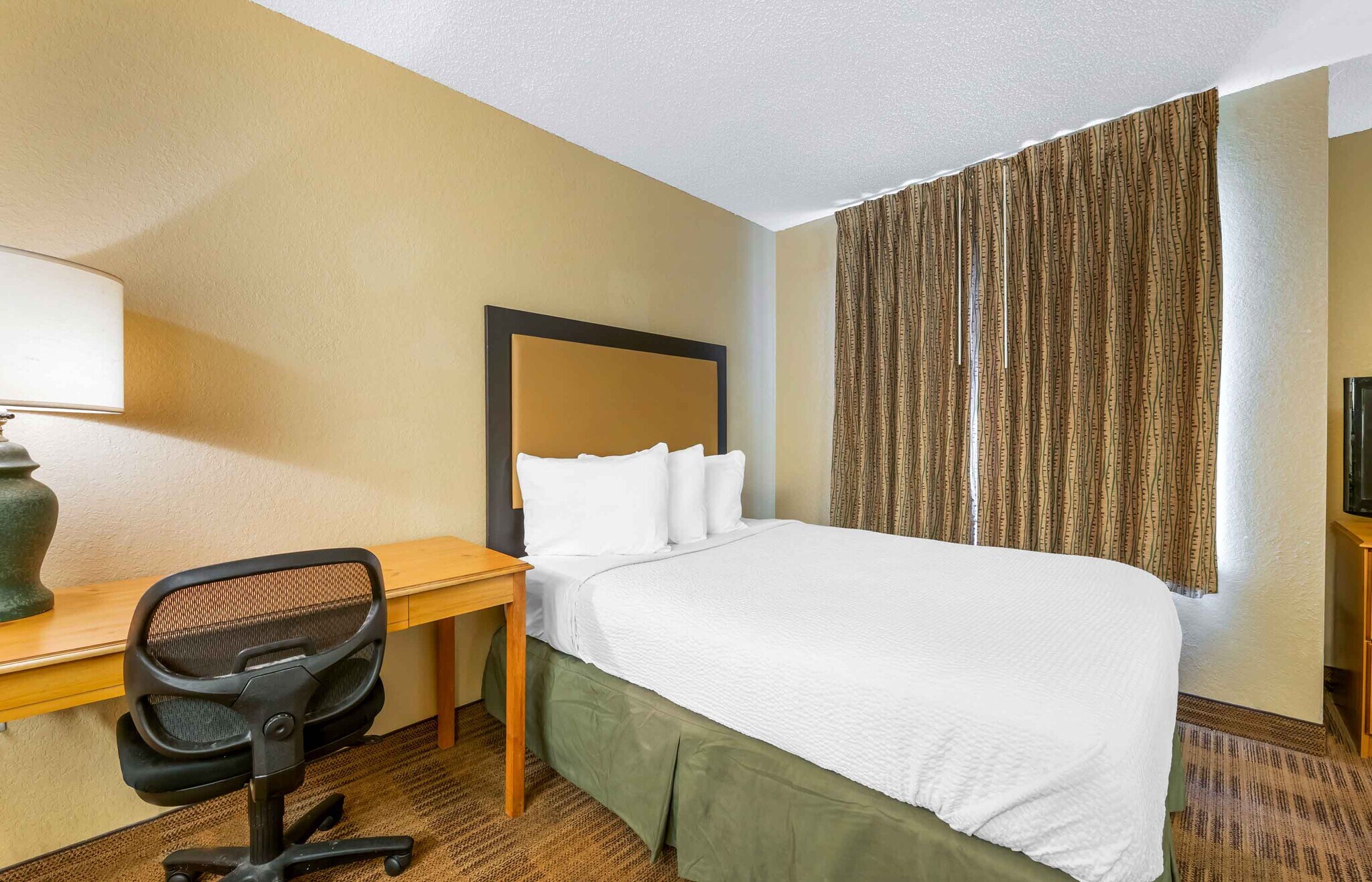 Building Photo - Furnished Studio-Jacksonville - Baymeadows