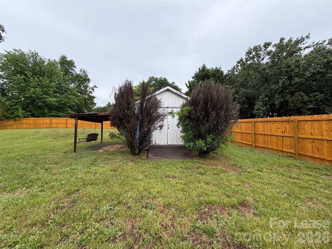 Building Photo - 2809 Faircroft Way