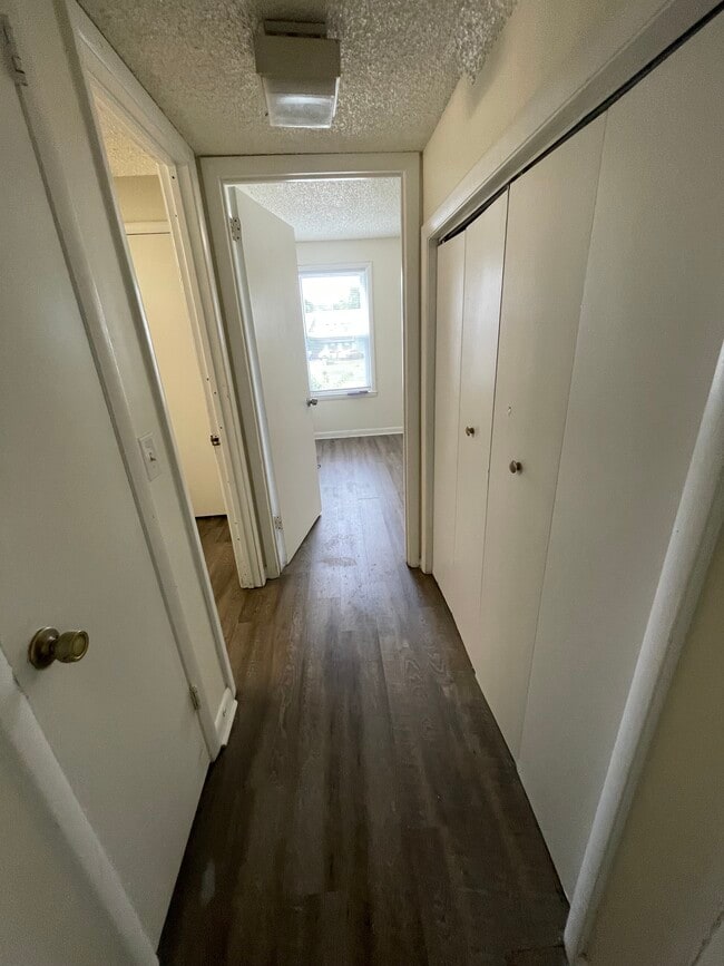 Building Photo - 1424 Bell Trace Dr