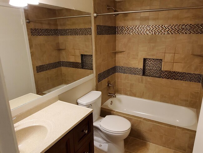 Building Photo - 2902 Southern Cross Dr