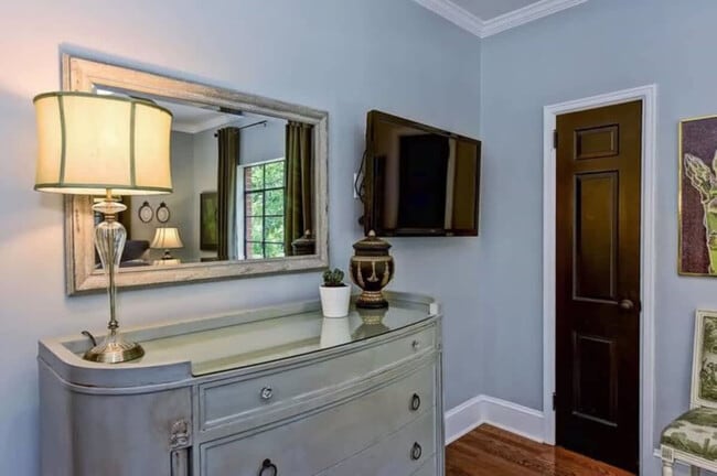 Building Photo - 600 Hermitage Ct