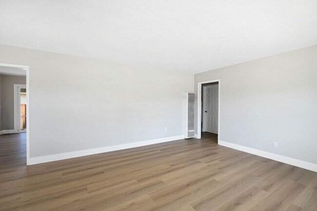 Building Photo - 31857 Valley Forge St