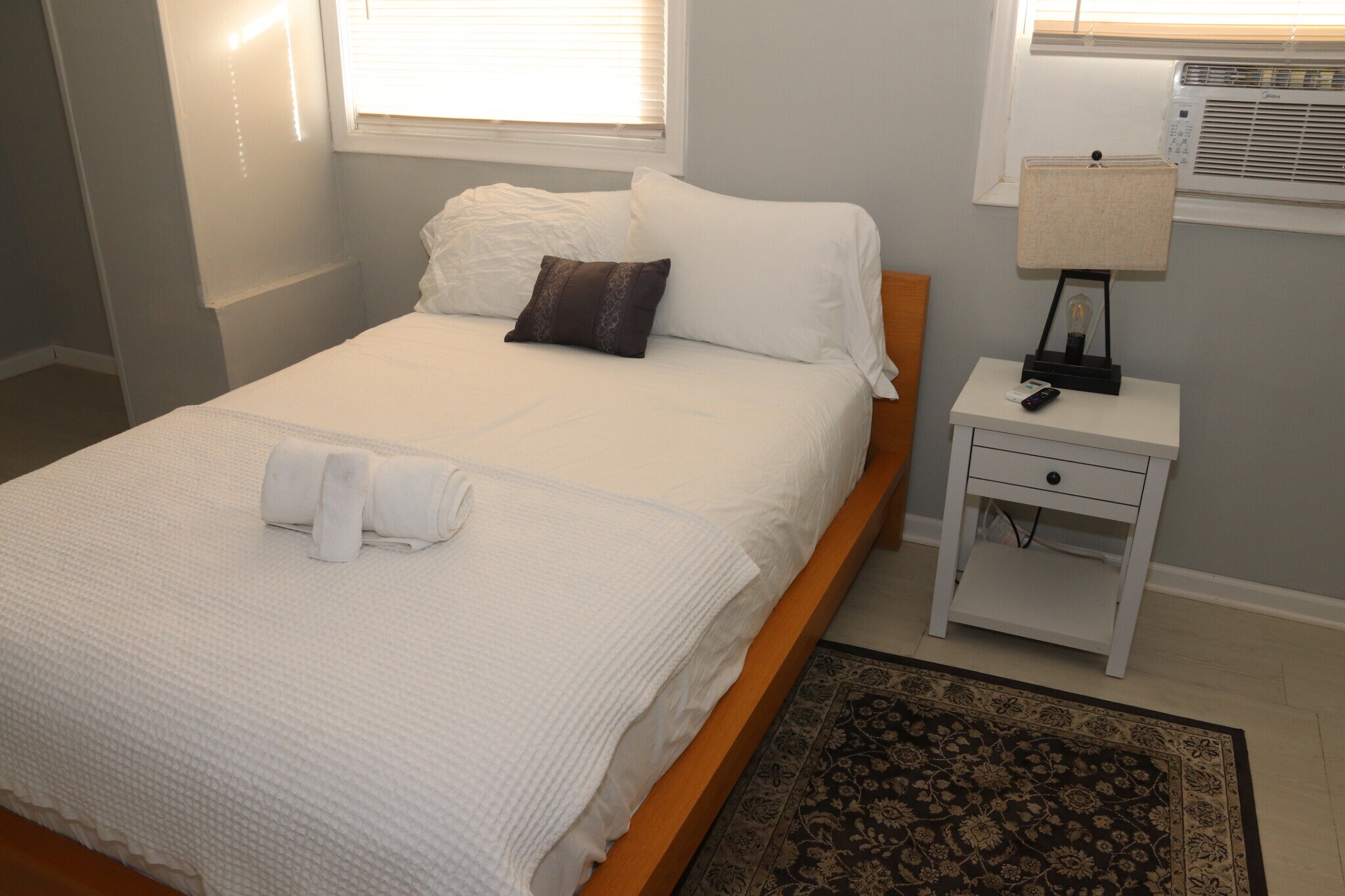 Second floor bedroom 1 - 19315 Roscommon St