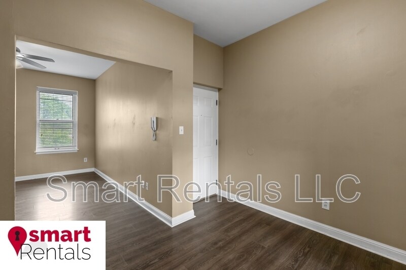 Building Photo - 2161 Thurman Ave