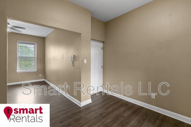 Building Photo - 4101 Flad Ave