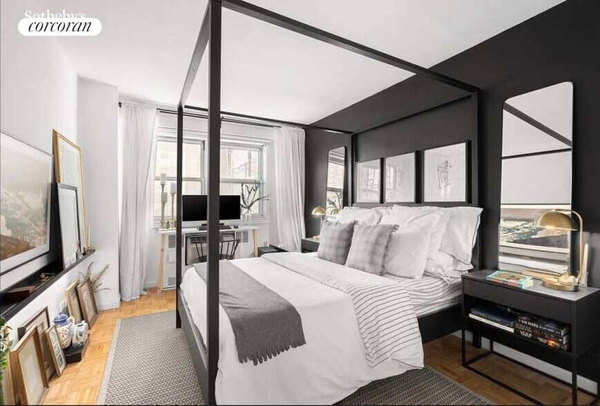 Building Photo - 245 E 35th St