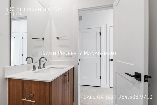 Building Photo - 530 Billingshurst Wy