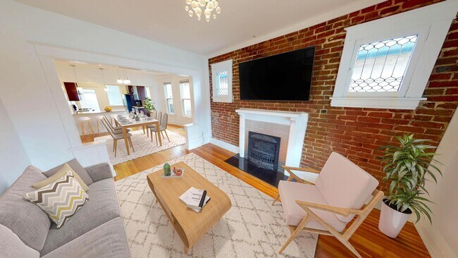 Primary Photo - Recently updated Jefferson Park home with ...