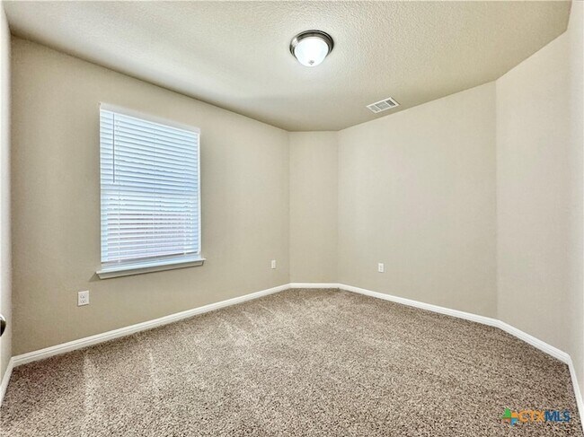 Building Photo - 224 Yoakum St