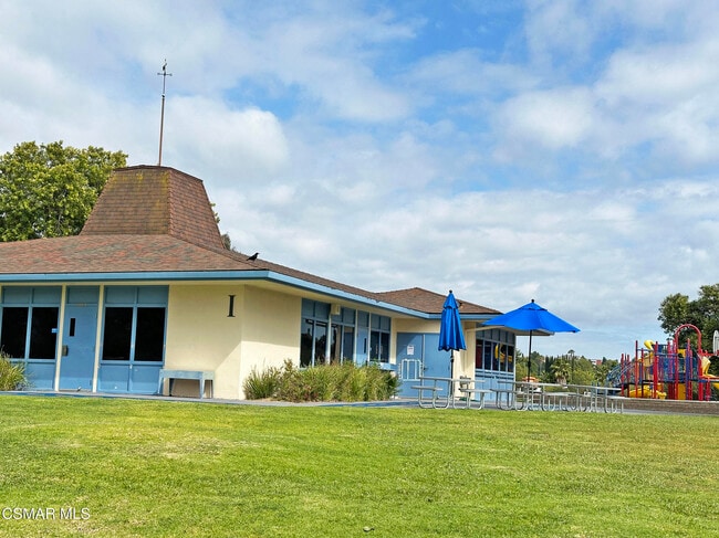 Building Photo - 724 Zinnia Ct