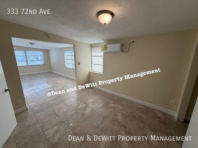 Building Photo - 333 72nd Ave