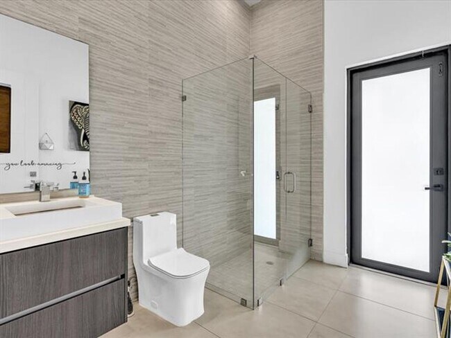 Building Photo - 6122 SW 173rd Way