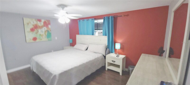 Building Photo - 11241 Linden Ln