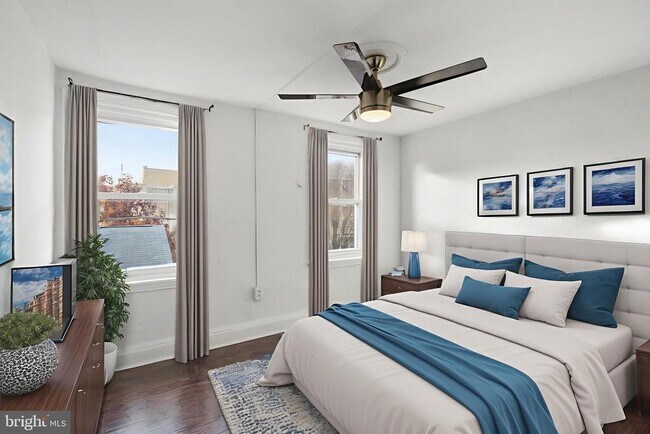 Building Photo - 1735 W Oxford St